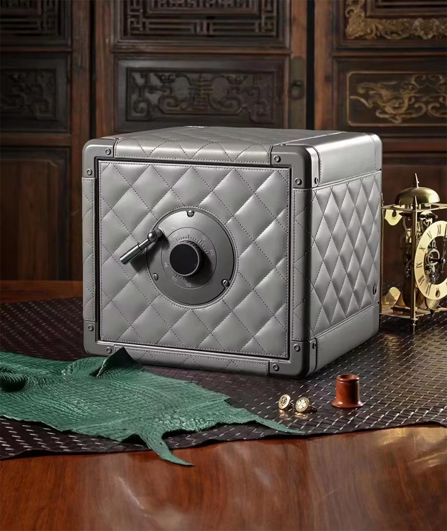 Watch Winder Safe